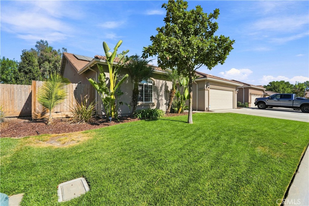 1162 Paradise Loop, Lemoore, CA 93245