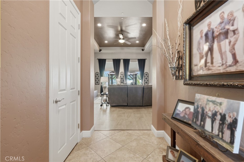 1162 Paradise Loop, Lemoore, CA 93245