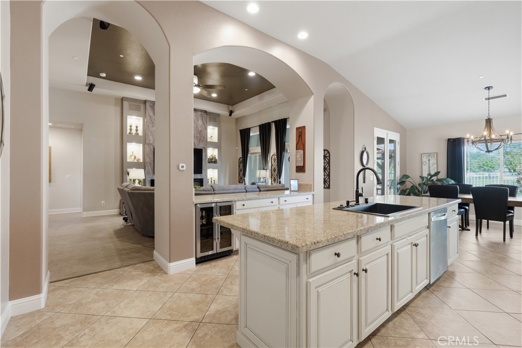 1162 Paradise Loop, Lemoore, CA 93245