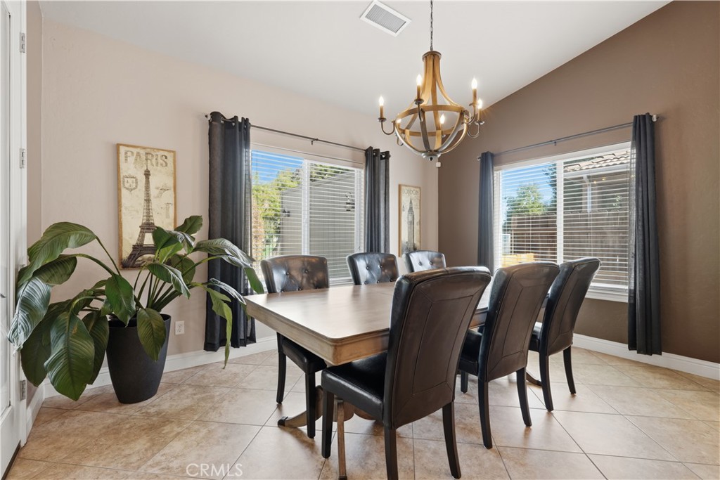 1162 Paradise Loop, Lemoore, CA 93245