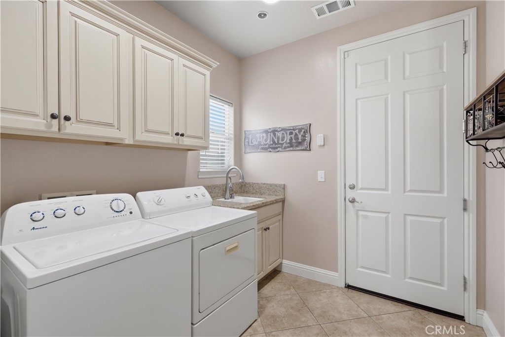 1162 Paradise Loop, Lemoore, CA 93245