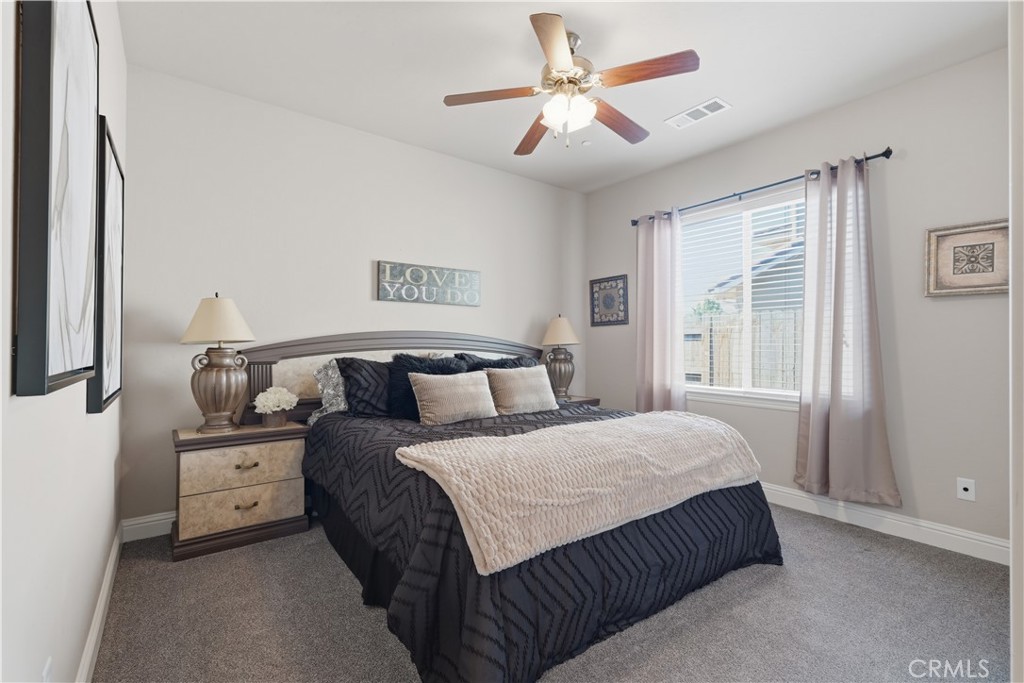 1162 Paradise Loop, Lemoore, CA 93245
