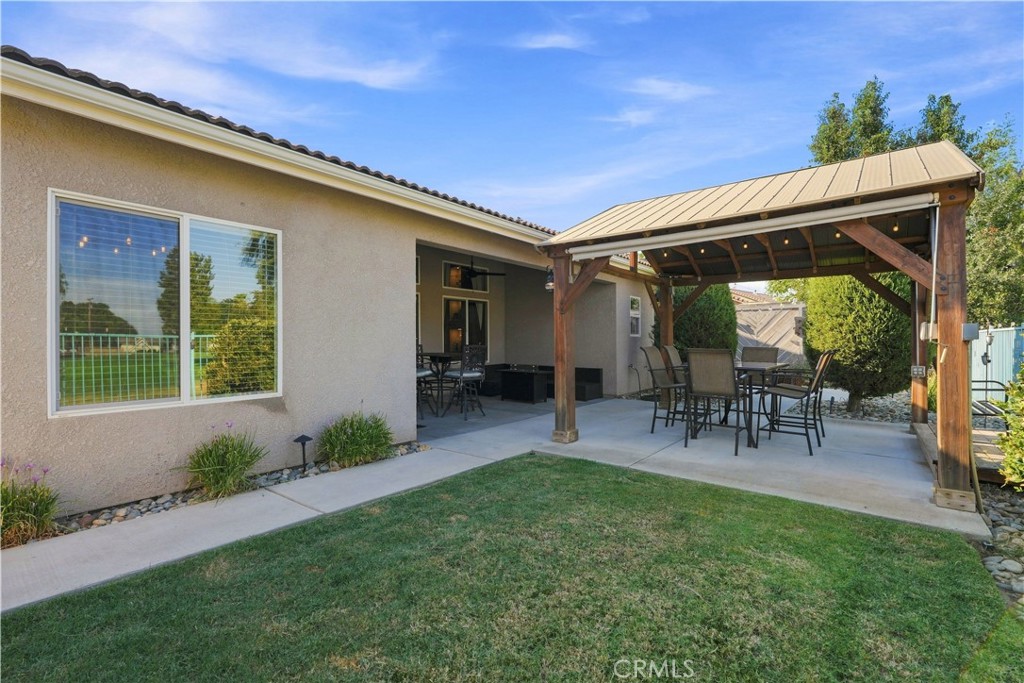 1162 Paradise Loop, Lemoore, CA 93245