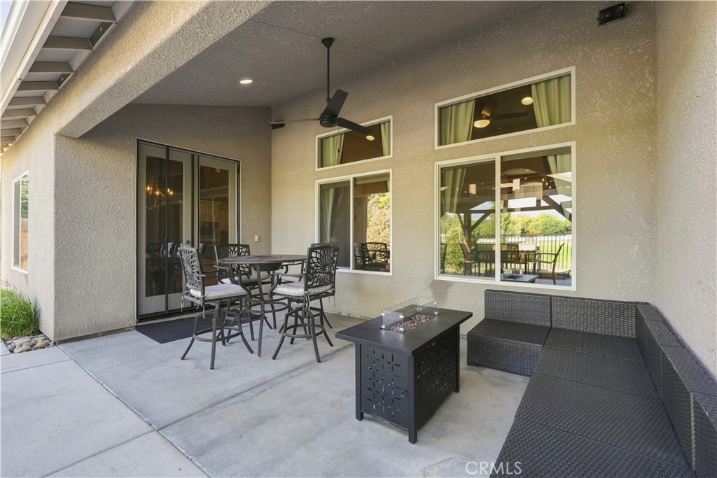 1162 Paradise Loop, Lemoore, CA 93245