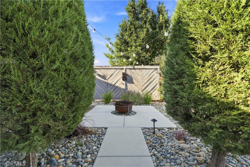 1162 Paradise Loop, Lemoore, CA 93245