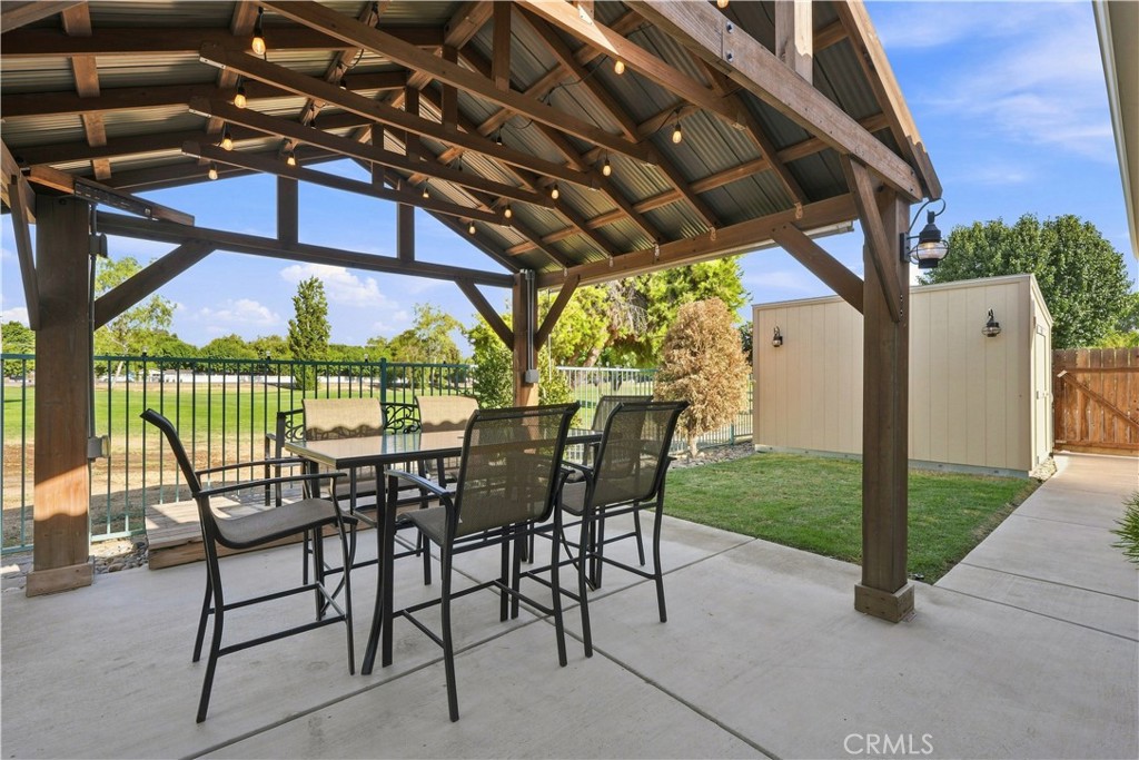 1162 Paradise Loop, Lemoore, CA 93245