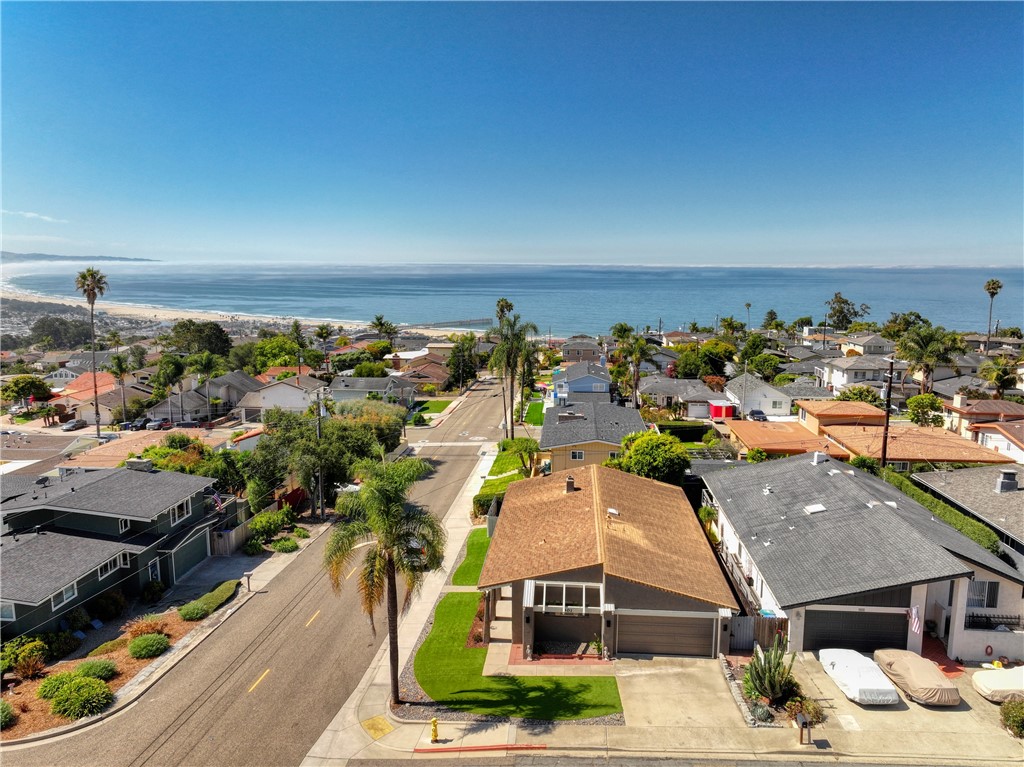 901 Visalia St, Pismo Beach, CA 93449