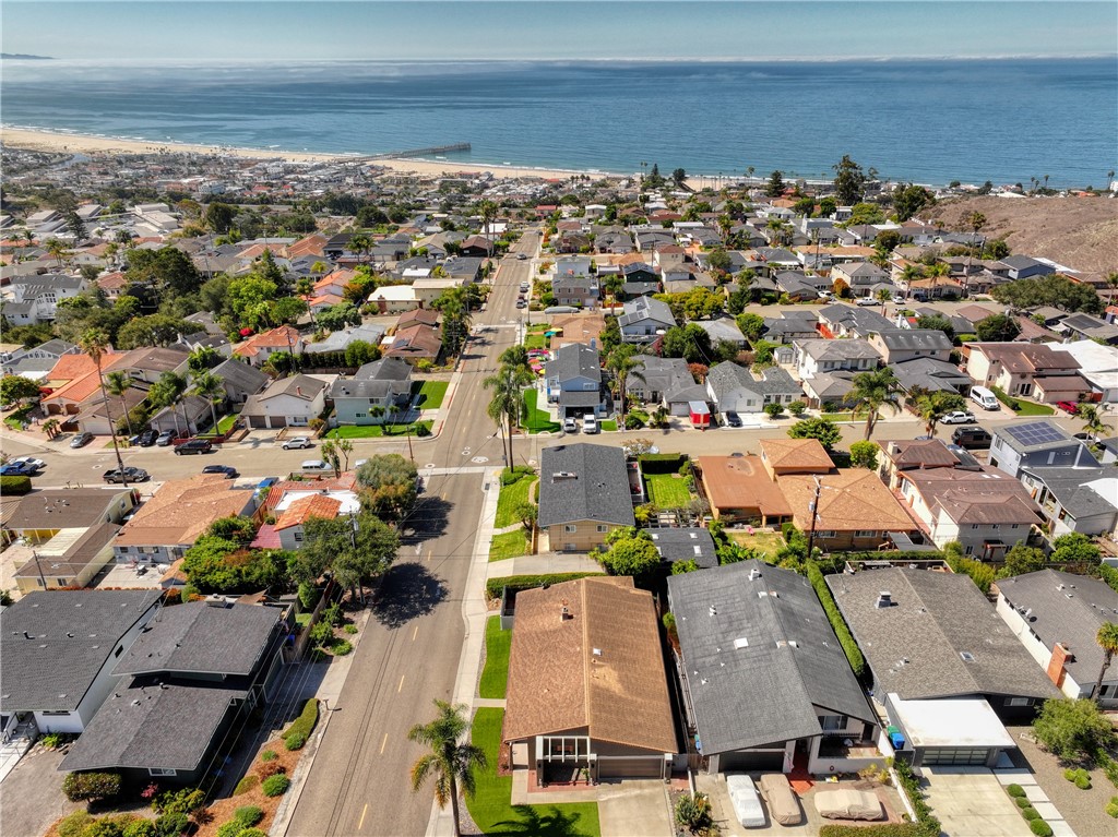 901 Visalia St, Pismo Beach, CA 93449