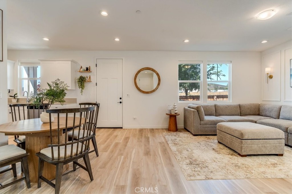 102 Earthwood, San Luis Obispo, CA 93401