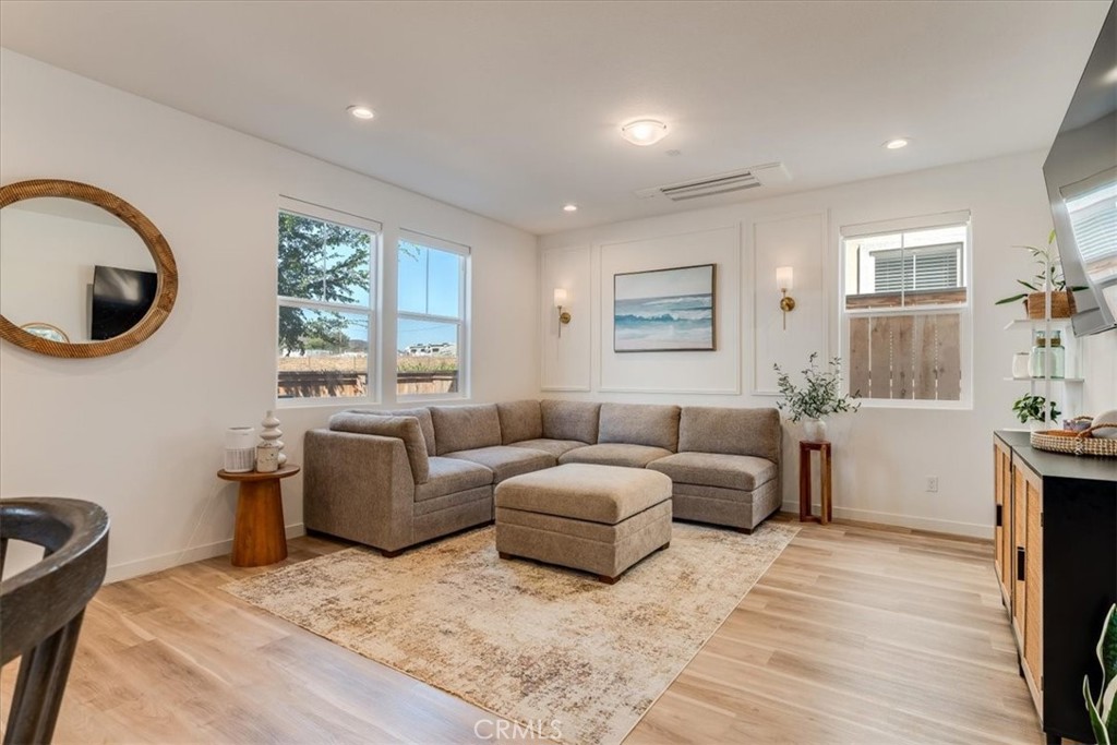102 Earthwood, San Luis Obispo, CA 93401