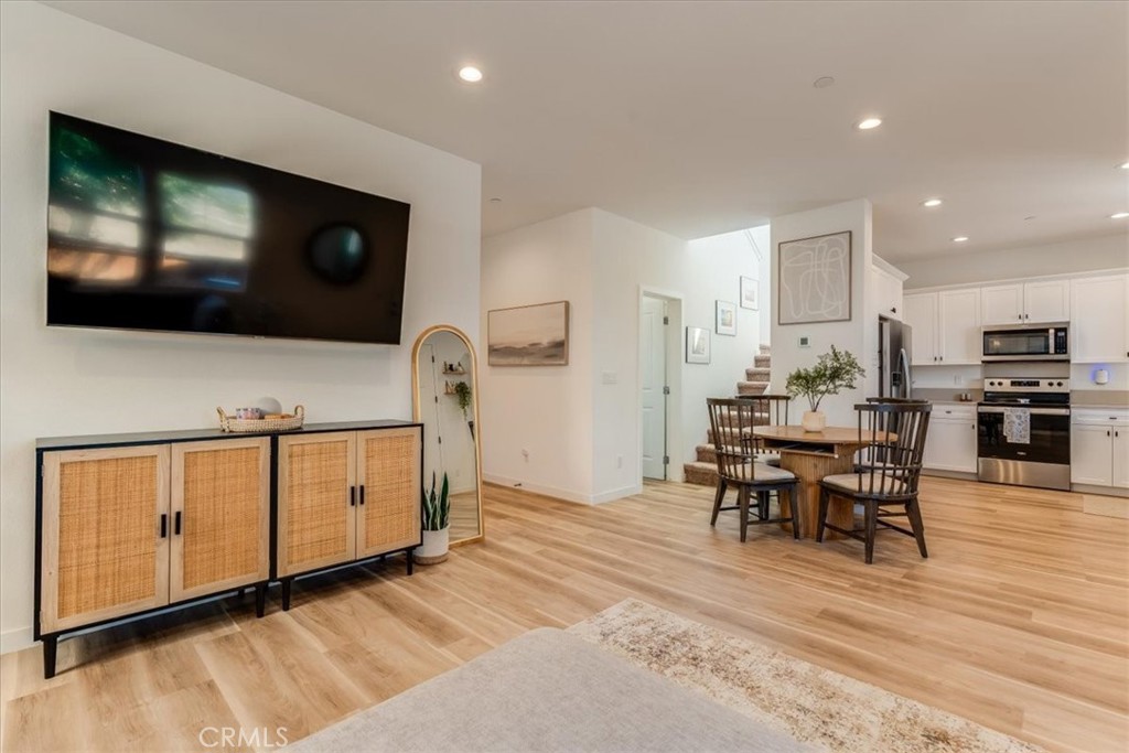 102 Earthwood, San Luis Obispo, CA 93401