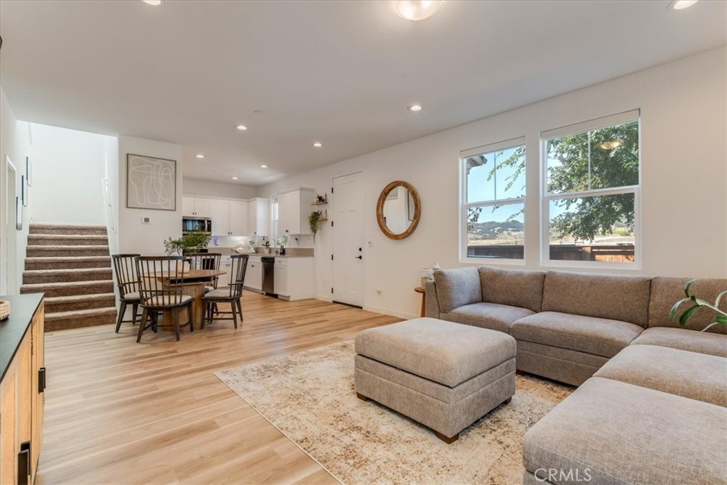 102 Earthwood, San Luis Obispo, CA 93401