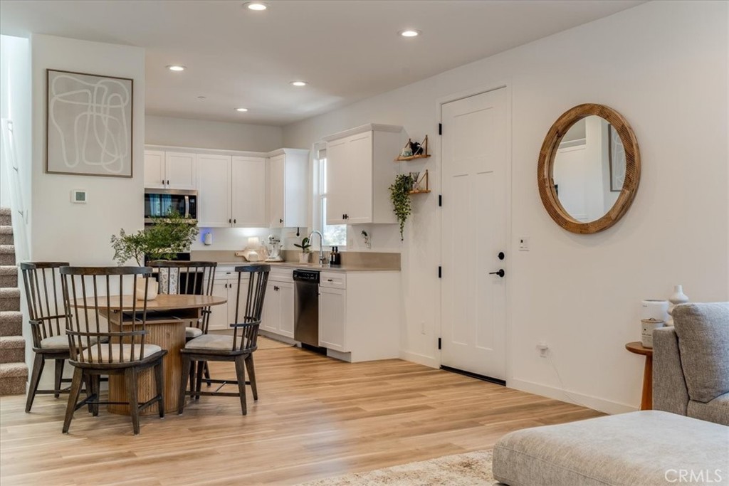 102 Earthwood, San Luis Obispo, CA 93401