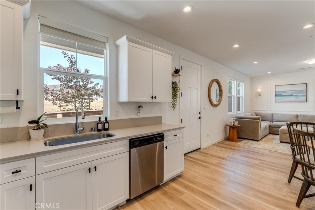 102 Earthwood, San Luis Obispo, CA 93401
