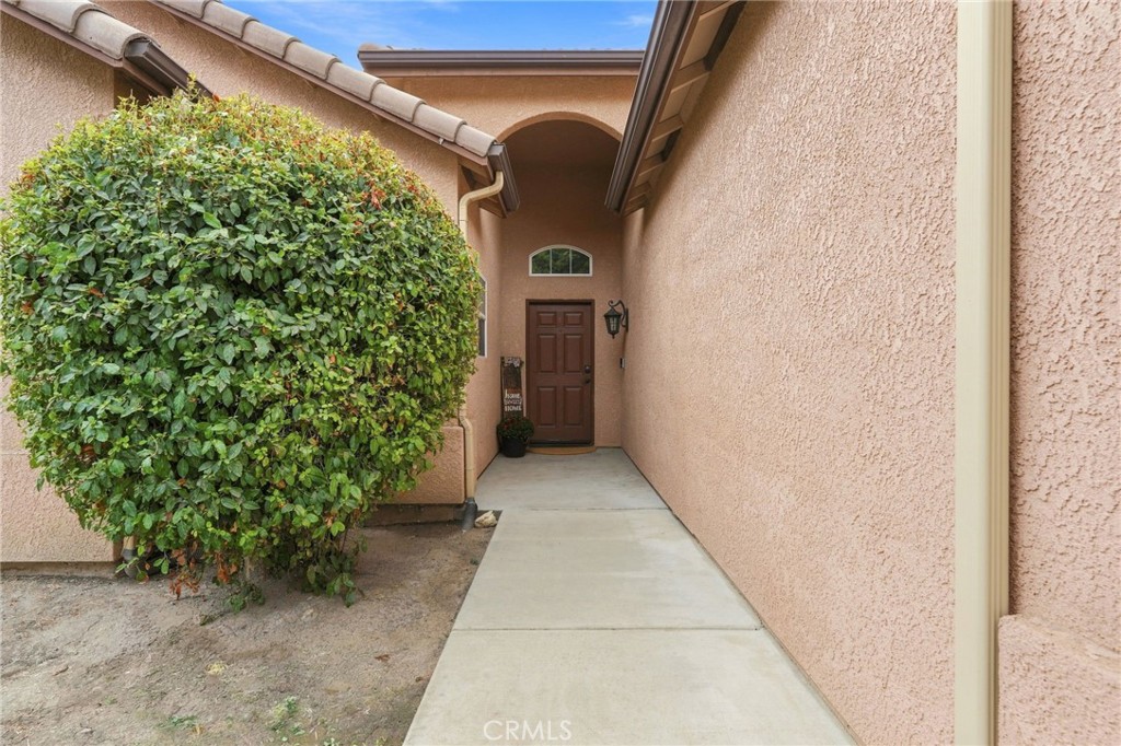4225 W Ceres Ct, Visalia, CA 93291