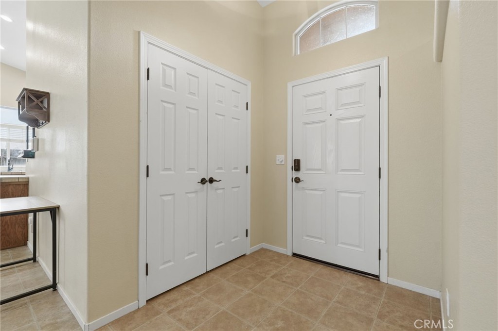 4225 W Ceres Ct, Visalia, CA 93291