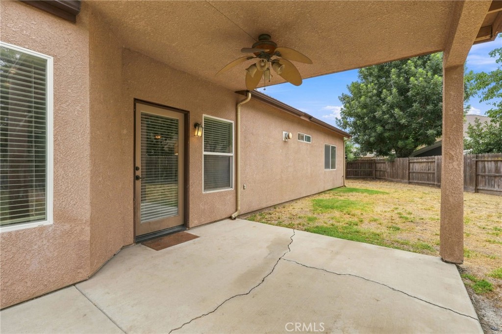 4225 W Ceres Ct, Visalia, CA 93291