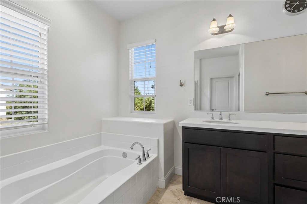 9381 Cielo Azul Ct, Atascadero, CA 93422