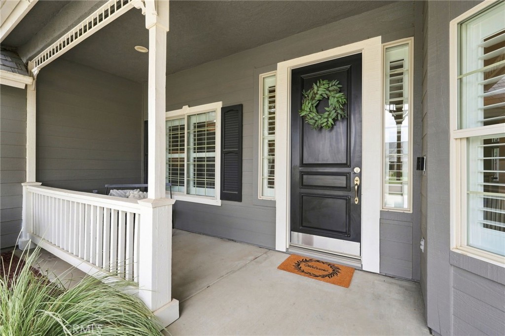 210 N Denton Ct, Visalia, CA 93291
