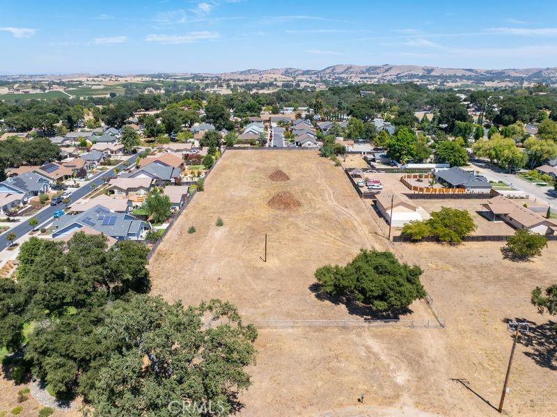 1375 El Camino Real, Atascadero, CA 93422