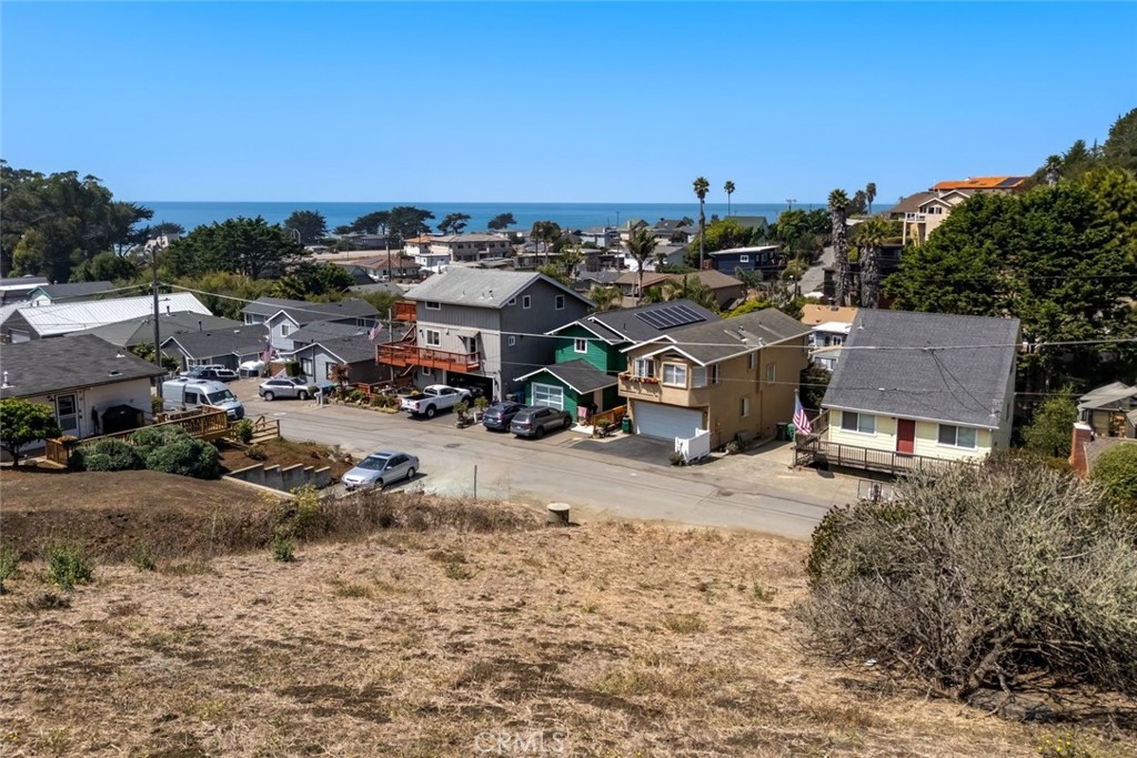 414 Hacienda Dr, Cayucos, CA 93430