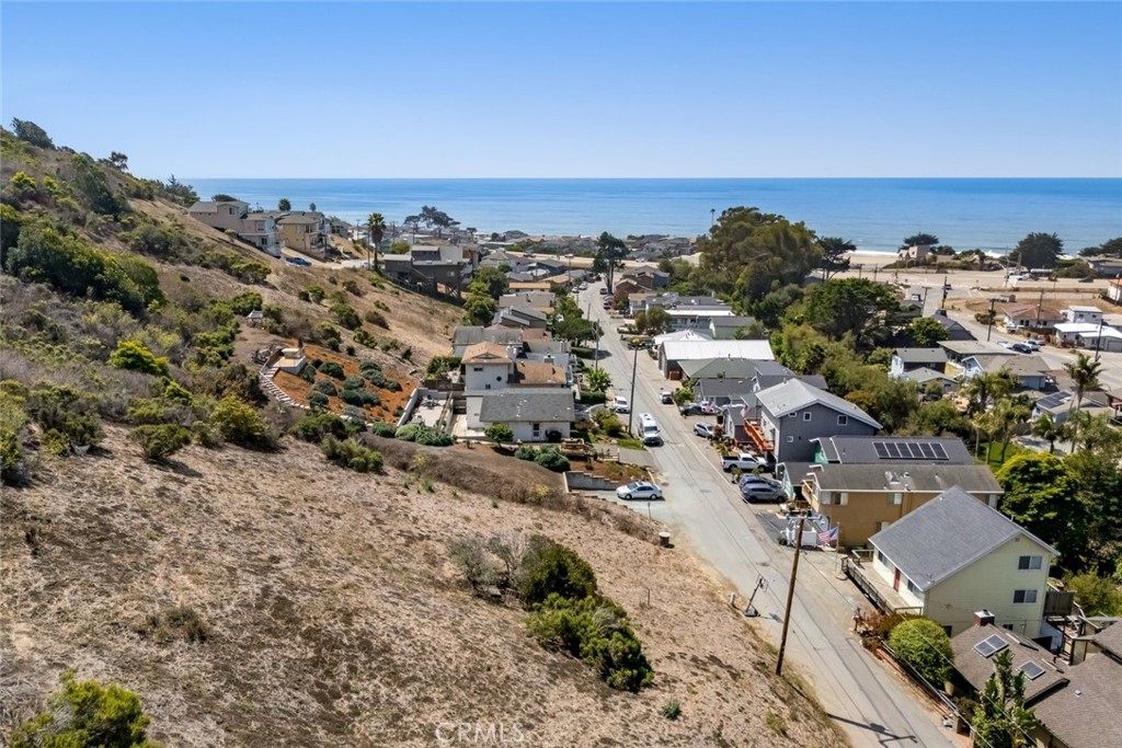 414 Hacienda Dr, Cayucos, CA 93430