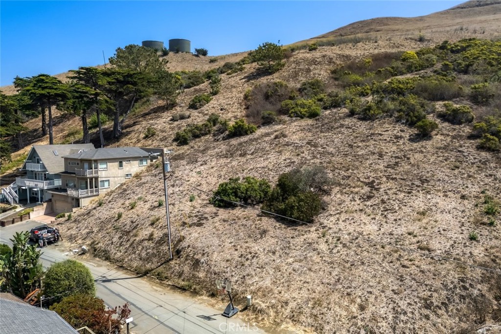 414 Hacienda Dr, Cayucos, CA 93430