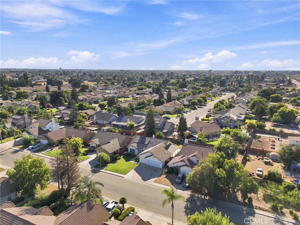 1601 N Eaton, Dinuba, CA 93618