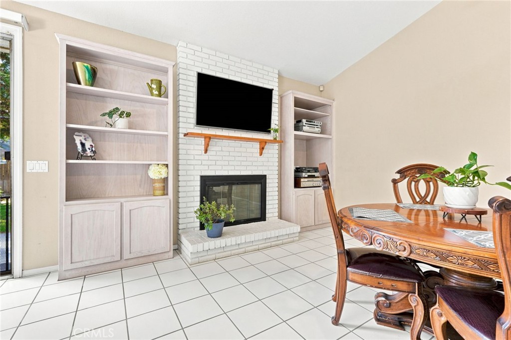 1601 N Eaton, Dinuba, CA 93618