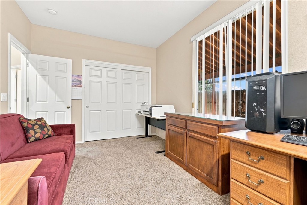 1601 N Eaton, Dinuba, CA 93618