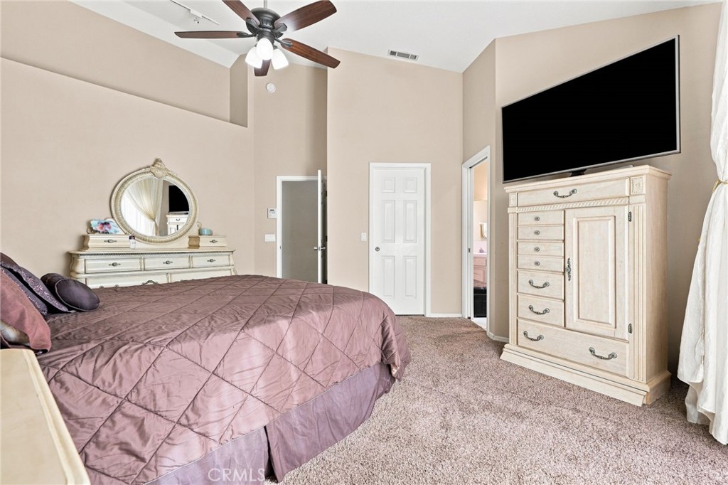 1601 N Eaton, Dinuba, CA 93618