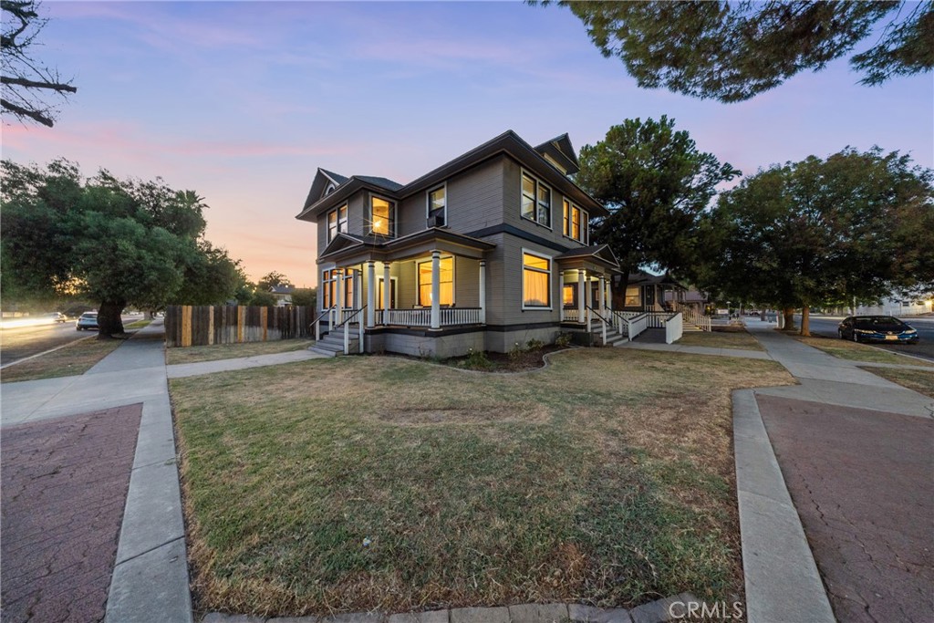 700 N Irwin, Hanford, CA 93230