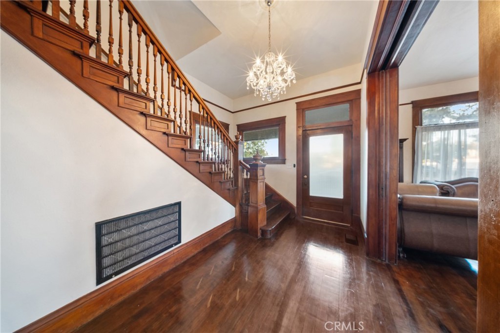 700 N Irwin, Hanford, CA 93230