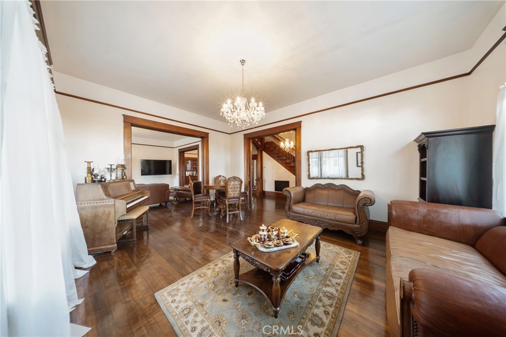 700 N Irwin, Hanford, CA 93230