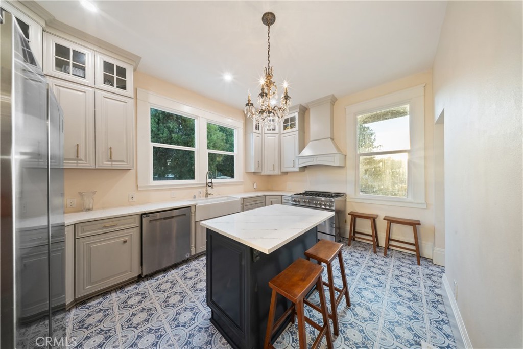 700 N Irwin, Hanford, CA 93230
