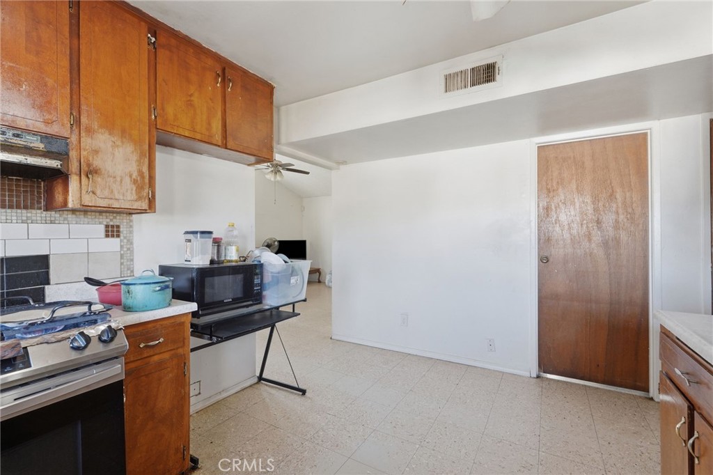 16420 Hudson, Tulare, CA 93274