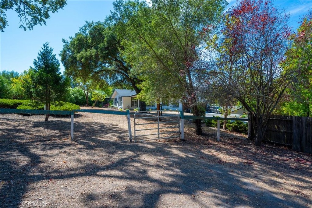 9040 Caleta, Atascadero, CA 93422