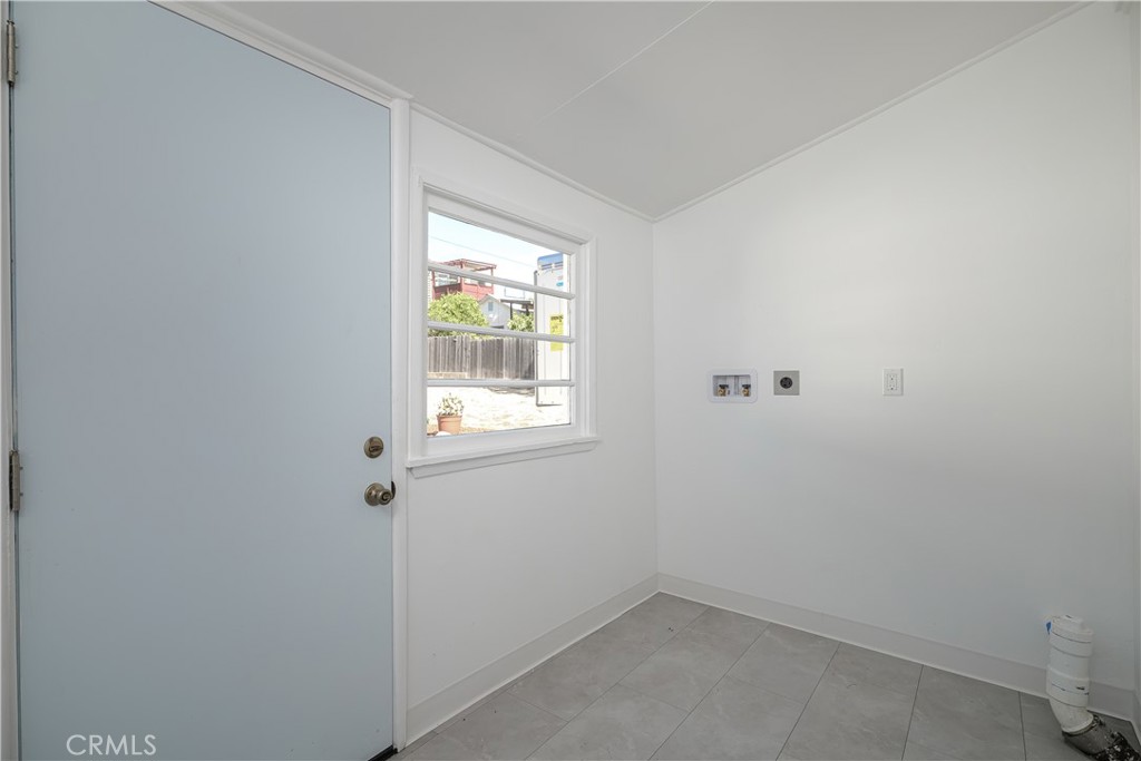 1560 Phillips Lane, San Luis Obispo, CA 93401