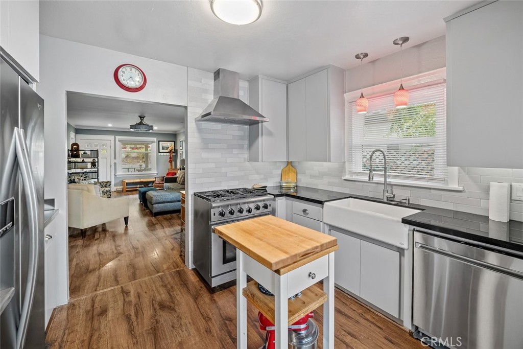 2032 Olive St, Paso Robles, CA 93446