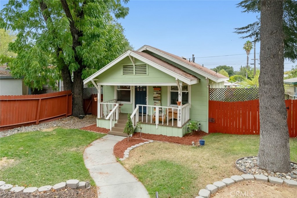 2032 Olive St, Paso Robles, CA 93446