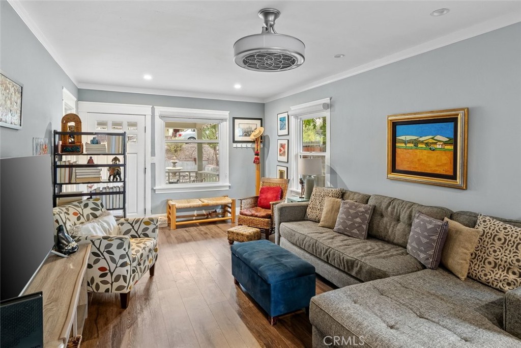 2032 Olive St, Paso Robles, CA 93446