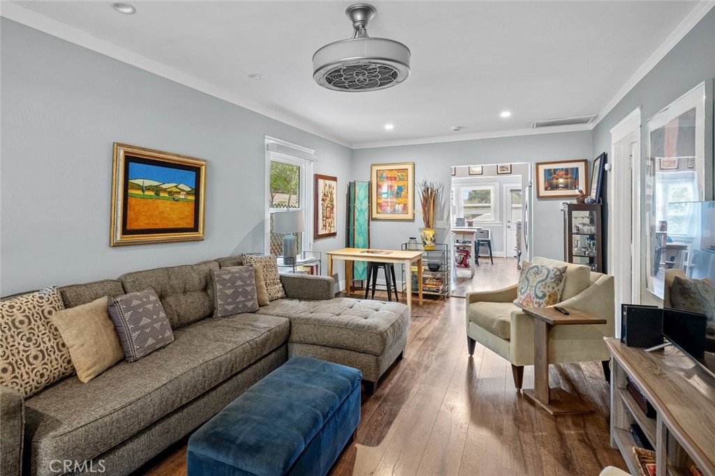 2032 Olive St, Paso Robles, CA 93446