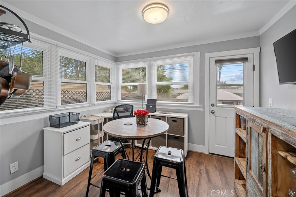 2032 Olive St, Paso Robles, CA 93446