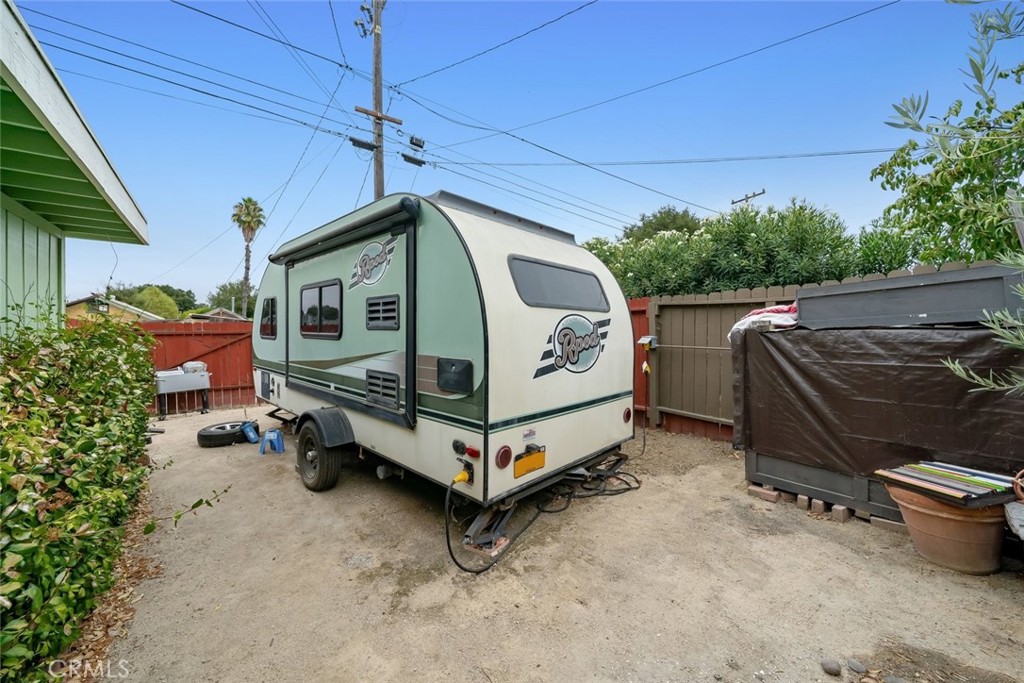 2032 Olive St, Paso Robles, CA 93446