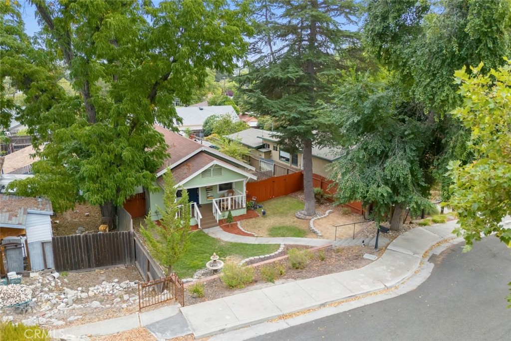 2032 Olive St, Paso Robles, CA 93446