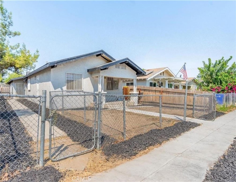 3137 E Townsend, Fresno, CA 93702