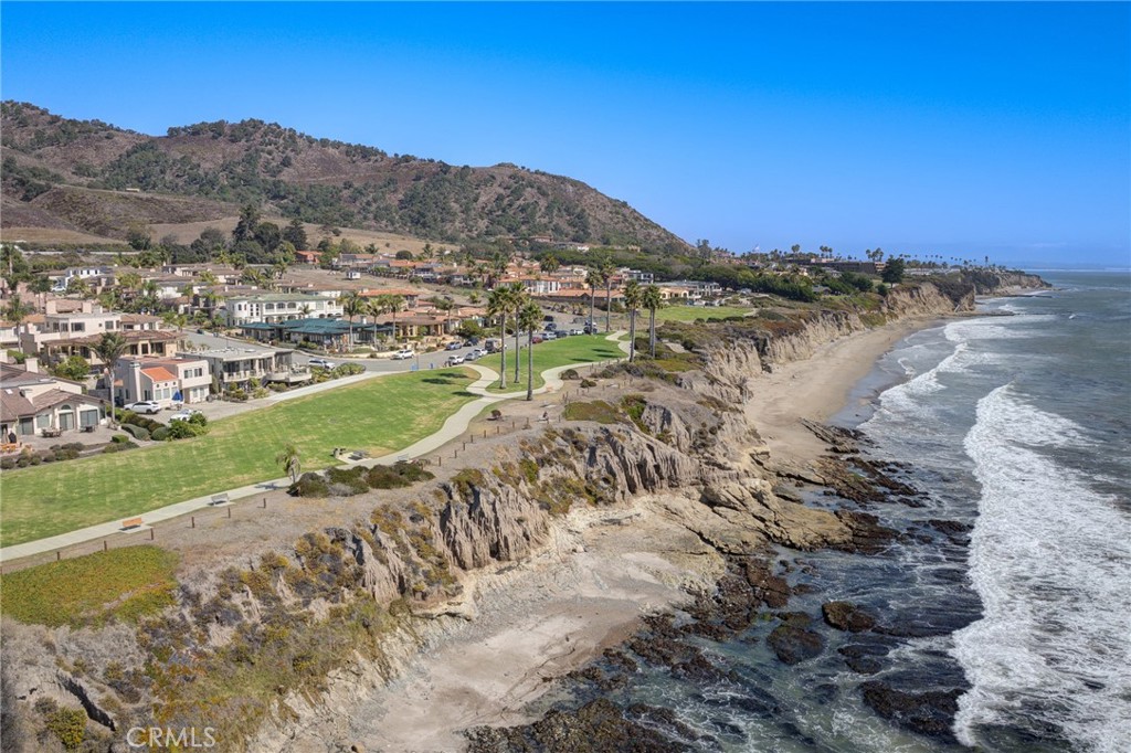147 Beachcomber Dr, Pismo Beach, CA 93449