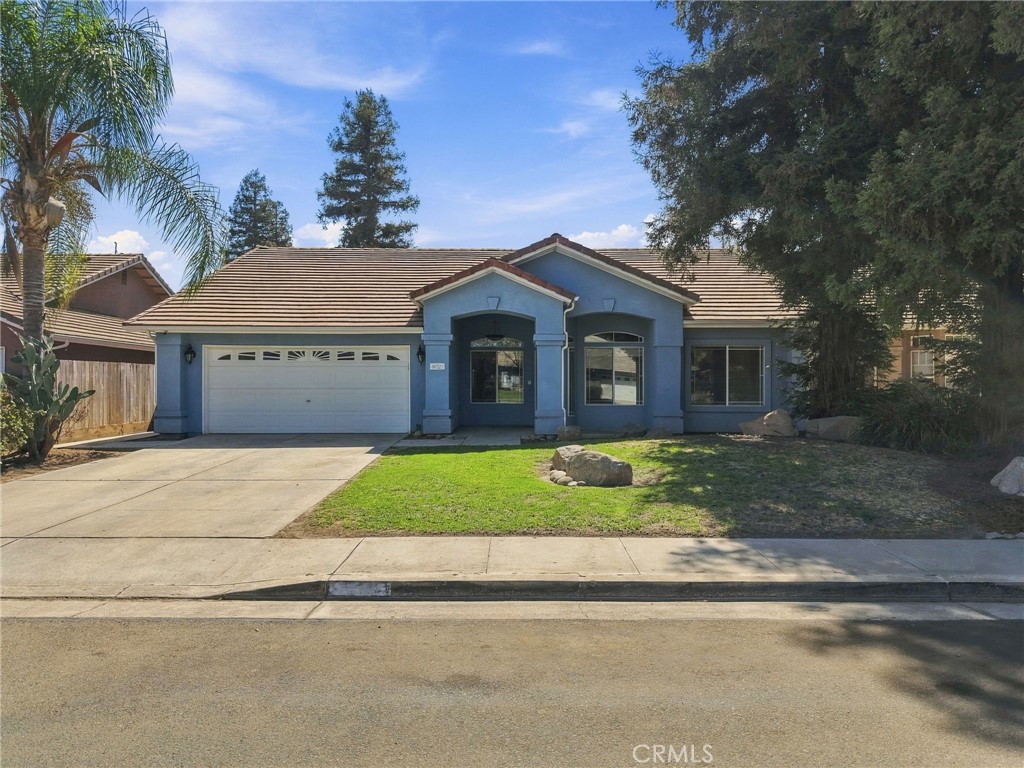 4029 E Meadow, Visalia, CA 93292