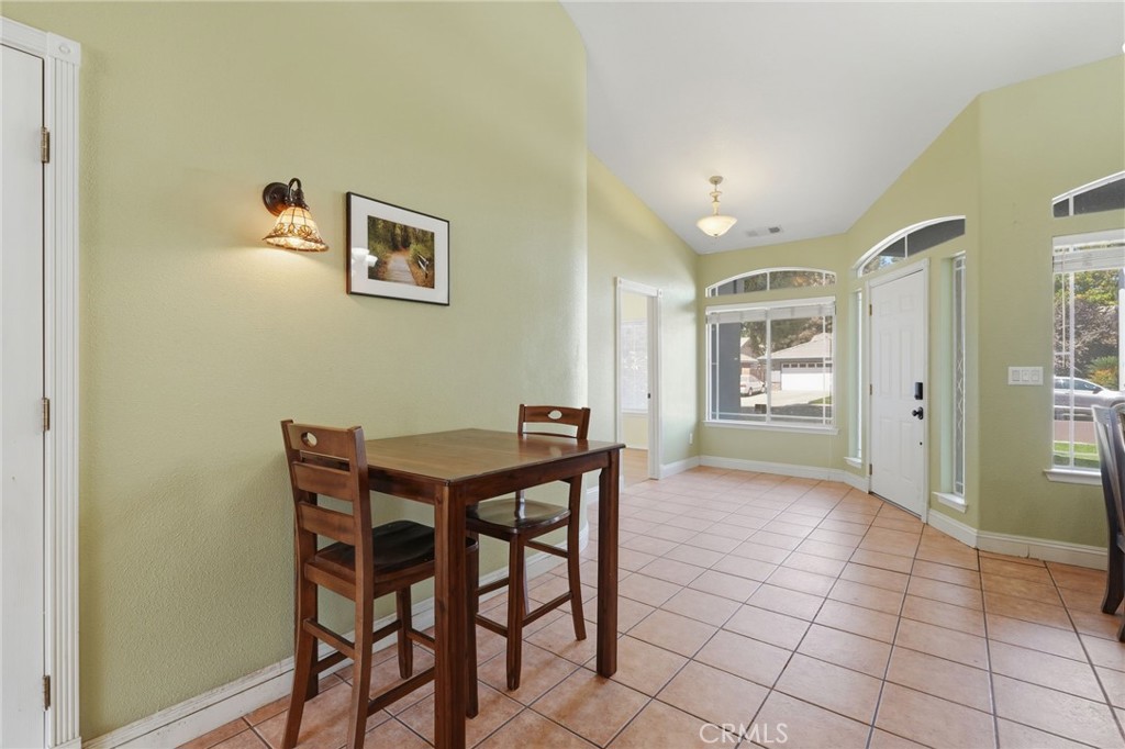 4029 E Meadow, Visalia, CA 93292