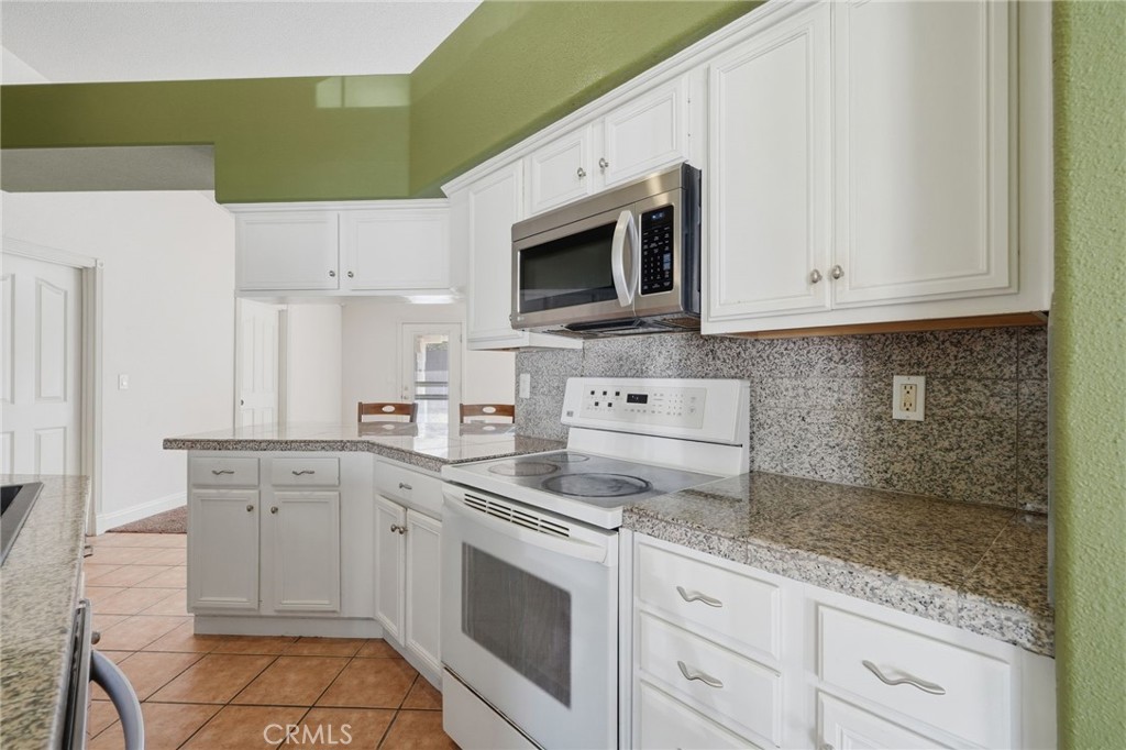 4029 E Meadow, Visalia, CA 93292